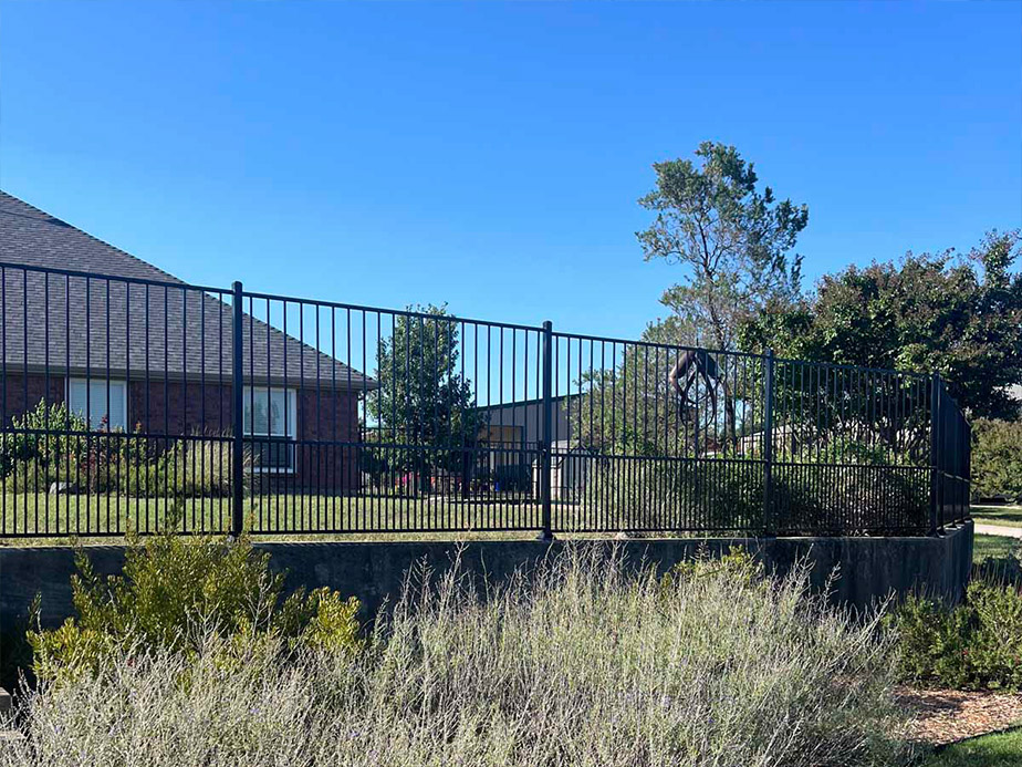 Aluminum Fence Contractor in Fort Worth, TX