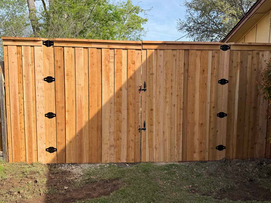 Gates Fence Contractor in Fort Worth, TX