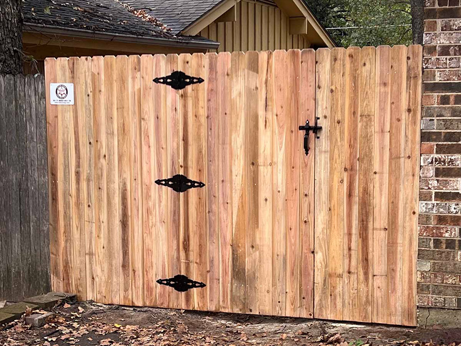 Residential Gate Fence Contractor in Fort Worth, TX