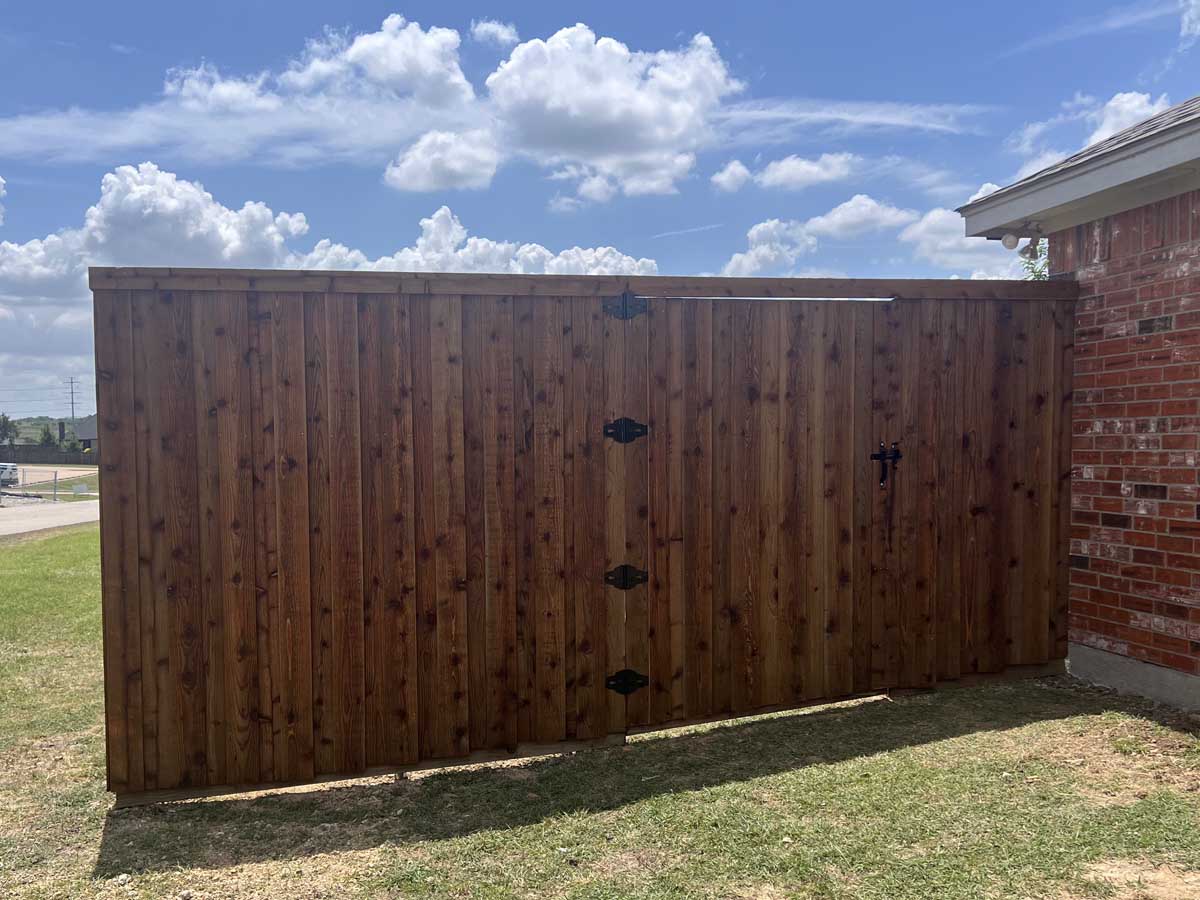 Fence with Cedar Wood Entry Gate with Black Hardware – Privacy Fence Gate Installation in Fort Worth, TX in Fort Worth, TX